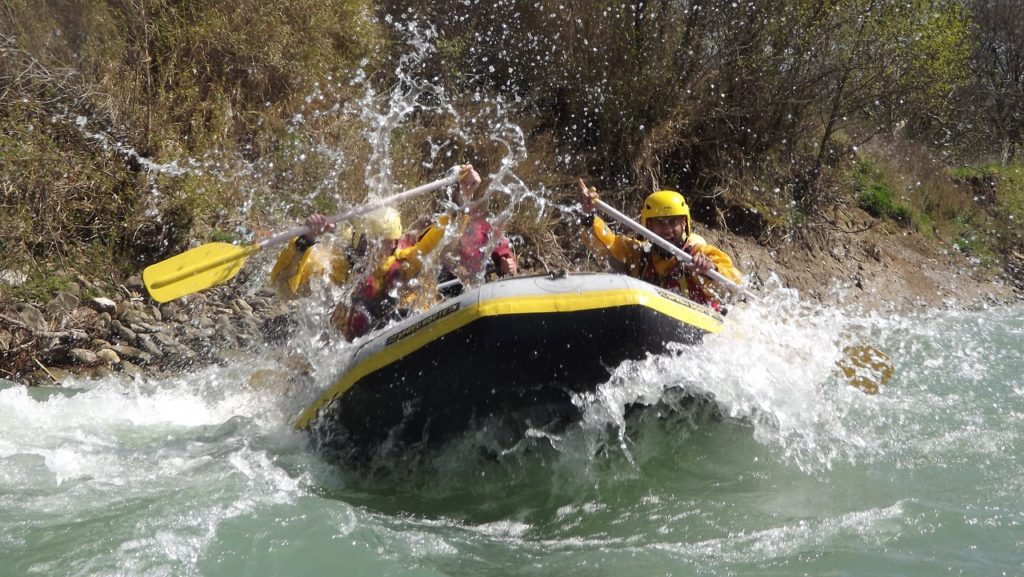 rafting, rubber boat, river-2224487.jpg